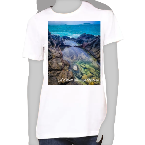 Hawaiian Island Women's Favorite Tee - Bella+Canvas